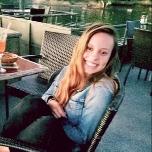 Meet your Posher, Leah